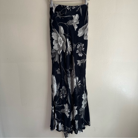 Von Saken skirt - Picture 1 of 8